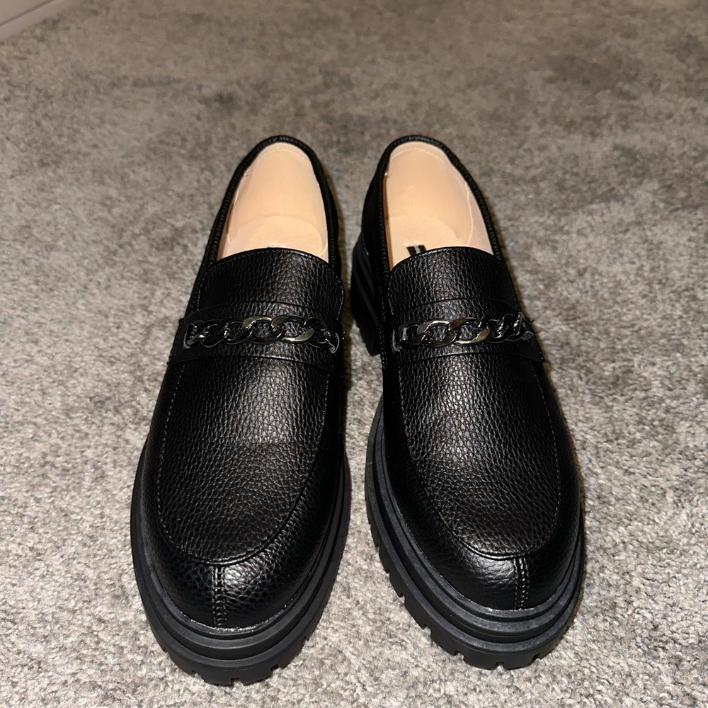 Women’s black loafer platform shoes